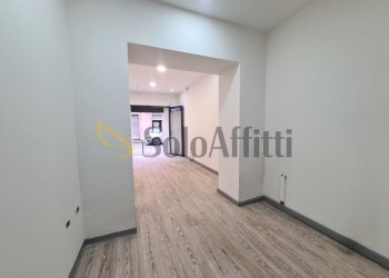 20230520_111019.jpg - Commercial Premises Catanzaro - photo 7