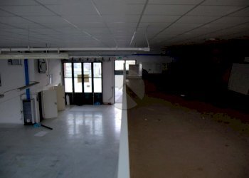 5.jpg - Commercial Premises Via del Marginone, Lucca - photo 5