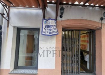 esterno - Magazzino Via Giuseppe Garibaldi 57, Ventimiglia - foto 1