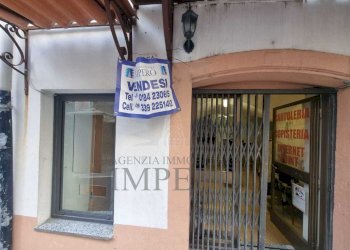 esterno - Magazzino Via Giuseppe Garibaldi 57, Ventimiglia - foto 2