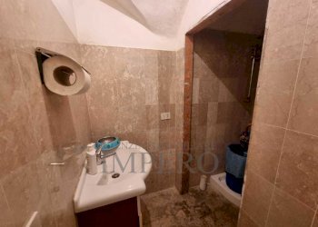 bagno - Magazzino Via Giuseppe Garibaldi 57, Ventimiglia - foto 14