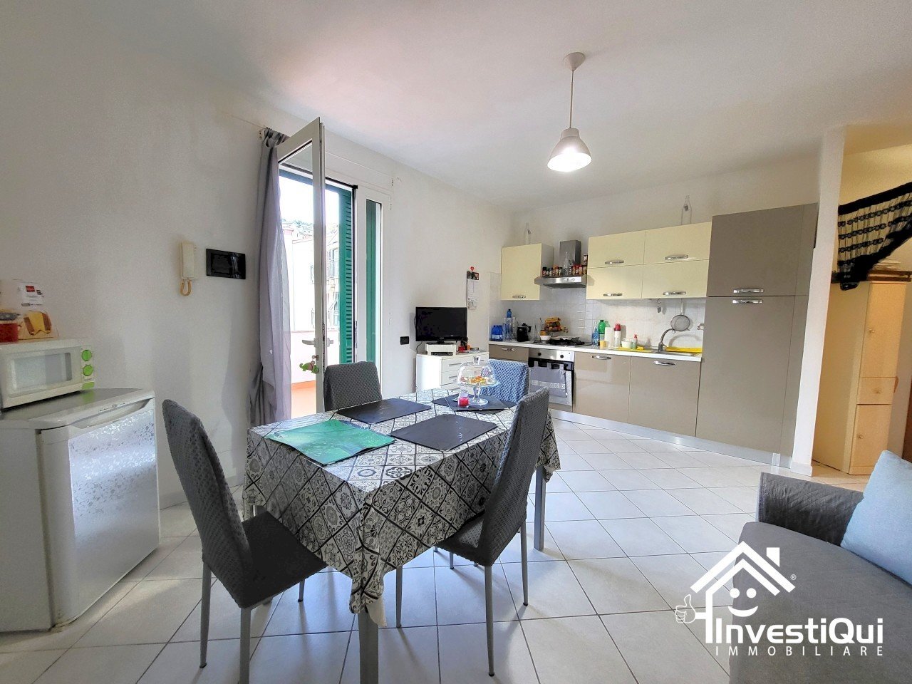 SOGGIORNO - Three-room apartment Piazza Plebiscito 27, Magliolo - photo 2