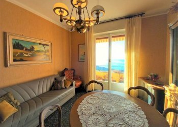 003 - Sala (4).jpg - Appartamento Camogli - foto 4