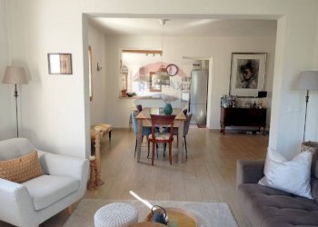 Casale Strada San pietro 
 Apricale, IM, Apricale - foto 8