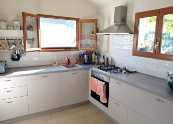 Casale Strada San pietro 
 Apricale, IM, Apricale - foto 10