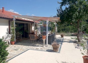 Casale Strada San pietro 
 Apricale, IM, Apricale - foto 2