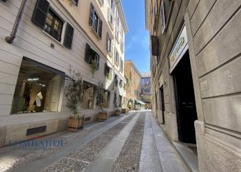 Shop Via Madonnina, Milano - photo 3