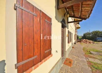 Villa Frazione Roncaglia R. Bettola, Casale Monferrato - photo 9