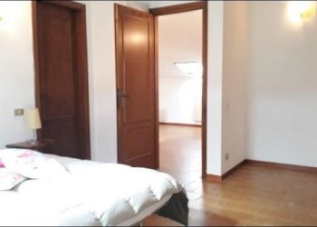 Camera - Villa a Schiera Viareggio - foto 10