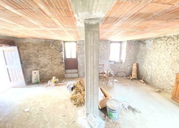 magazzino - Baita Frazione Roreto, 122, Roure - foto 35