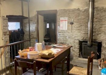 CUCINA - Rustico via Massera, Prarostino - foto 11
