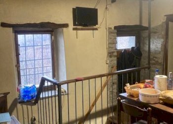 CUCINA - Rustico via Massera, Prarostino - foto 12