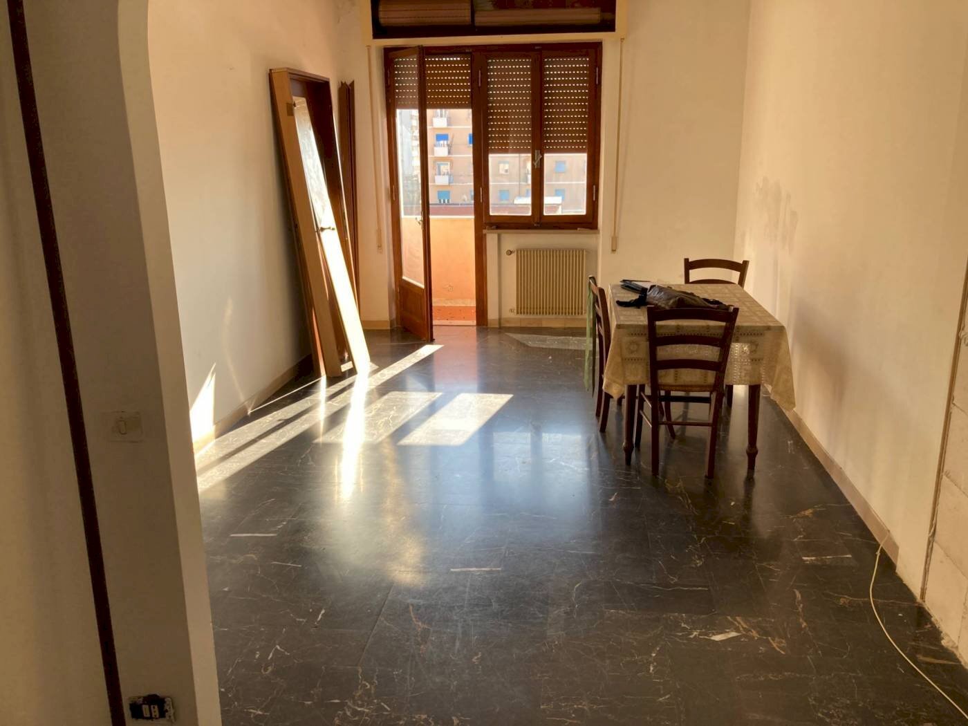 Three-room apartment via Enrico Fermi, Massa - photo 2