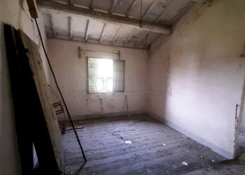 1.jpg - Rustico via muncipio, Campodoro - foto 1