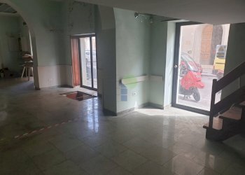 Commercial Premises Piazza Cavour 8, Livorno - photo 1