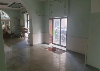 Commercial Premises Piazza Cavour 8, Livorno - photo 3