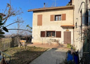 Facciata - Casa indipendente via Giuseppe Sacheri, 28, Pianfei - foto 2