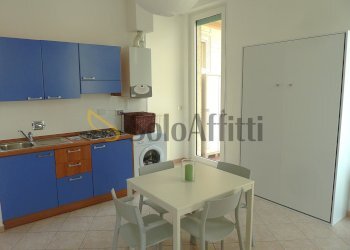 Cucina a vista - One-room apartment Corso Trento Trieste 53, Sanremo - photo 4