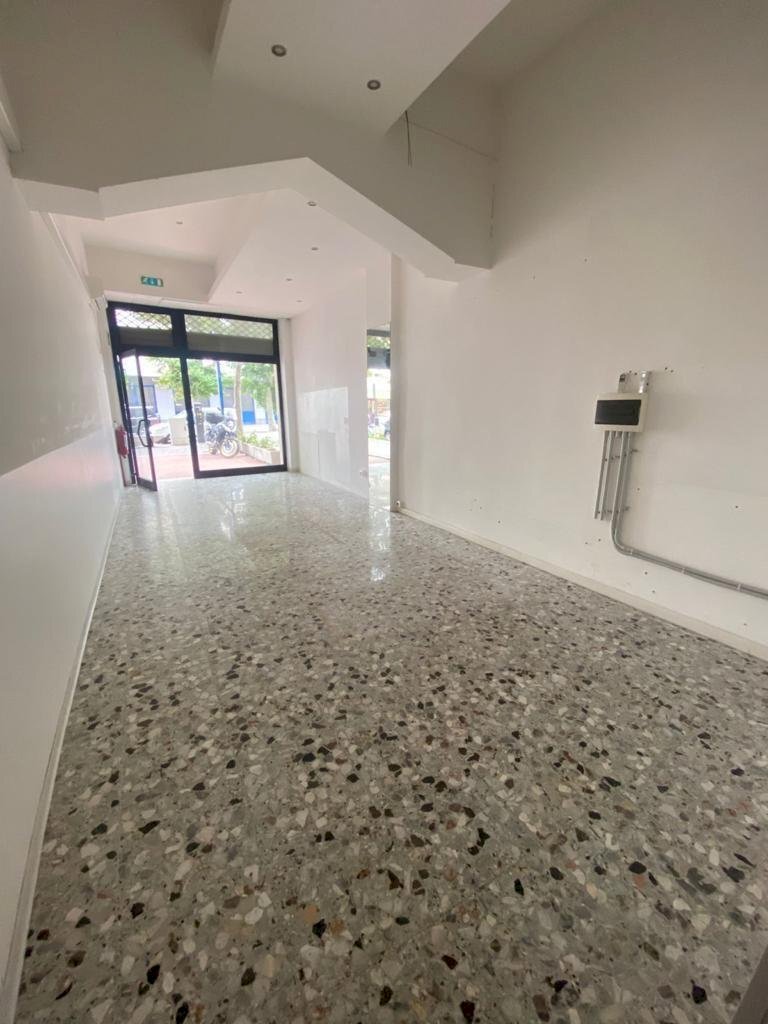 WhatsApp Image 2022-09-14 at 00.28.54(3).jpeg - Locale Commerciale VIALE MAIELLA 23, Francavilla al Mare - foto 3