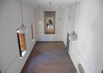 568389-id6u23c.JPG - Stabile - Palazzo Calci - foto 3