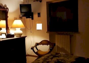 51659928_2177709482480265_3787978838005252096_n.jp - Villa a Schiera Calci - foto 5