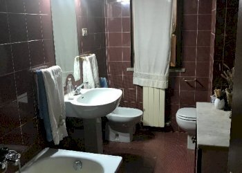 574514-8nm9d15s0i.jpg - Appartamento Calci - foto 3