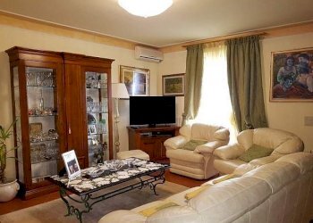 691122-8sf741.jpg - Villa a Schiera Calci - foto 3