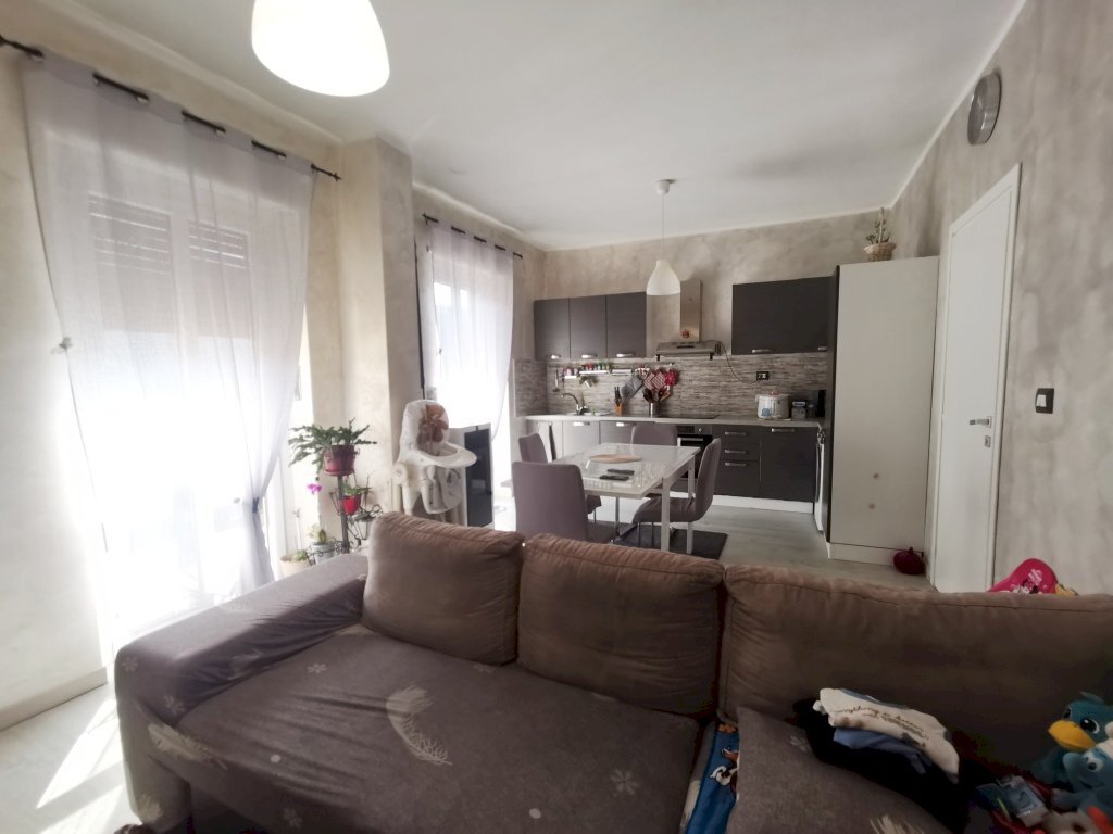 cucina - Trilocale via carlo alberto, 46, Pomaretto - foto 3