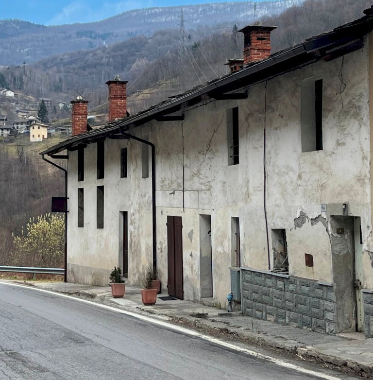 FACCIATA - Porzione di casa borgata Trossieri, 5, Perrero - foto 2