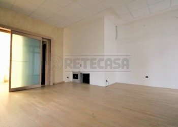 IMG_8668-001.JPG - Locale Commerciale Via Pizzardi 55, Vicenza - foto 5