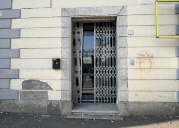 Negozio piazza San Rocco, Fontaneto d'Agogna - foto 2