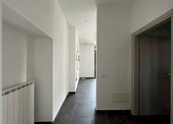 Negozio piazza San Rocco, Fontaneto d'Agogna - foto 8