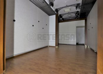 IMG_3867.JPG - Commercial Premises Via Brescia, Torri di Quartesolo - photo 1