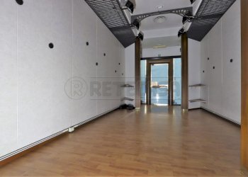 IMG_3870.JPG - Commercial Premises Via Brescia, Torri di Quartesolo - photo 4