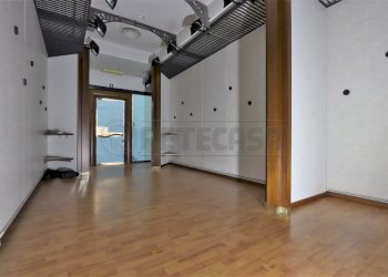 IMG_3872.JPG - Commercial Premises Via Brescia, Torri di Quartesolo - photo 6