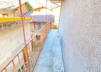 BALCONE - Casa semi indipendente Frazione Balma, 66, Roure - foto 20