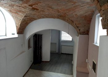 Negozio via Giosuè Carducci, 42, Acqui Terme - foto 3