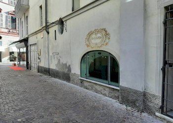 Negozio via Giosuè Carducci, 42, Acqui Terme - foto 14