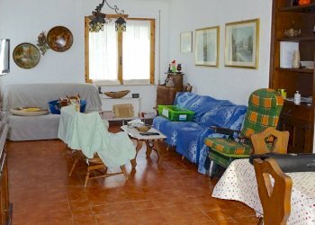 SALA - Three-room apartment via del Poggio, Viola - photo 5