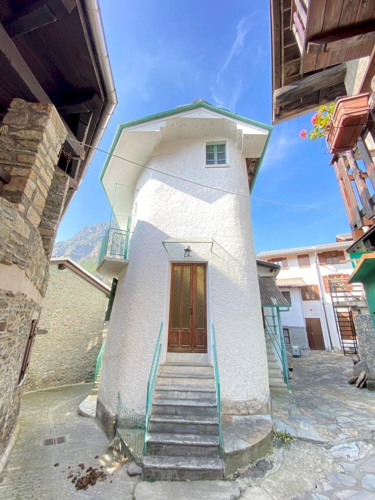 facciata - Casa semi indipendente Frazione Roreto, 121, Roure - foto 3