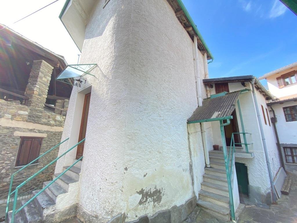 facciata - Casa semi indipendente Frazione Roreto, 121, Roure - foto 2