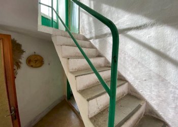 scala interna - Casa semi indipendente Frazione Roreto, 121, Roure - foto 19