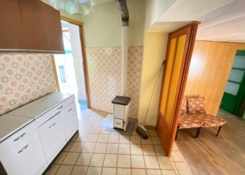 cucinino - Casa semi indipendente Frazione Roreto, 121, Roure - foto 13