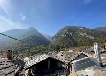 vista - Casa semi indipendente Frazione Roreto, 121, Roure - foto 28