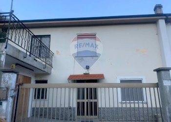 Casa indipendente Ferrania, Cairo Montenotte, Cairo Montenotte - foto 1