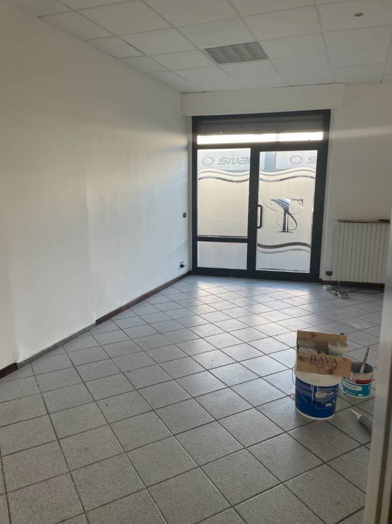 Shop viale Partigiani, 131, Pavia - photo 1