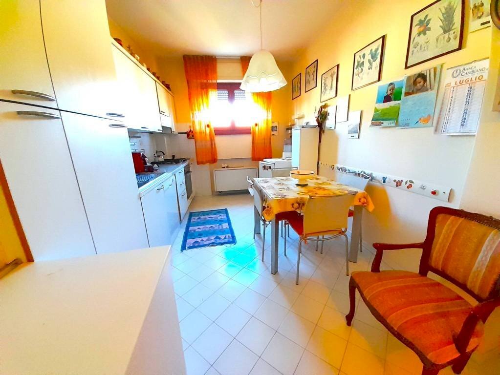 cucina - Quadrilocale via 20 Settembre, Empoli - foto 3