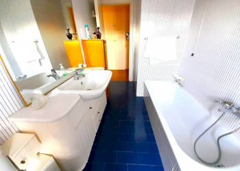 bagno - Four-room apartment via 20 Settembre, Empoli - photo 35