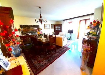 soggiorno - Four-room apartment via 20 Settembre, Empoli - photo 20