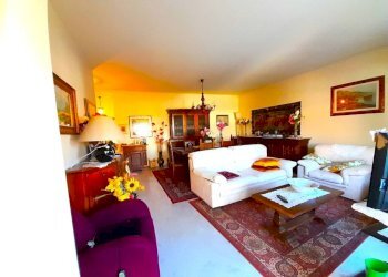 soggiorno - Four-room apartment via 20 Settembre, Empoli - photo 7